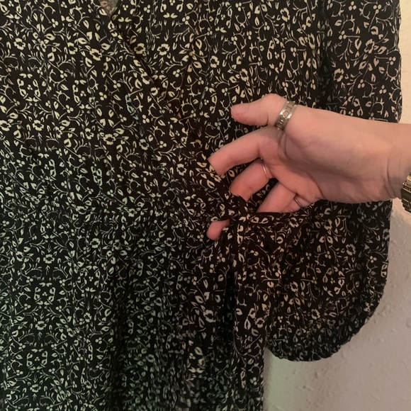 American Eagle Flowy Floral Romper with Wrap Closure - Picture 3 of 8